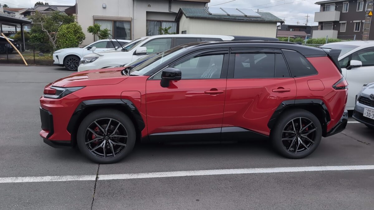 2026年式　新型RAV4　GR　設定しました